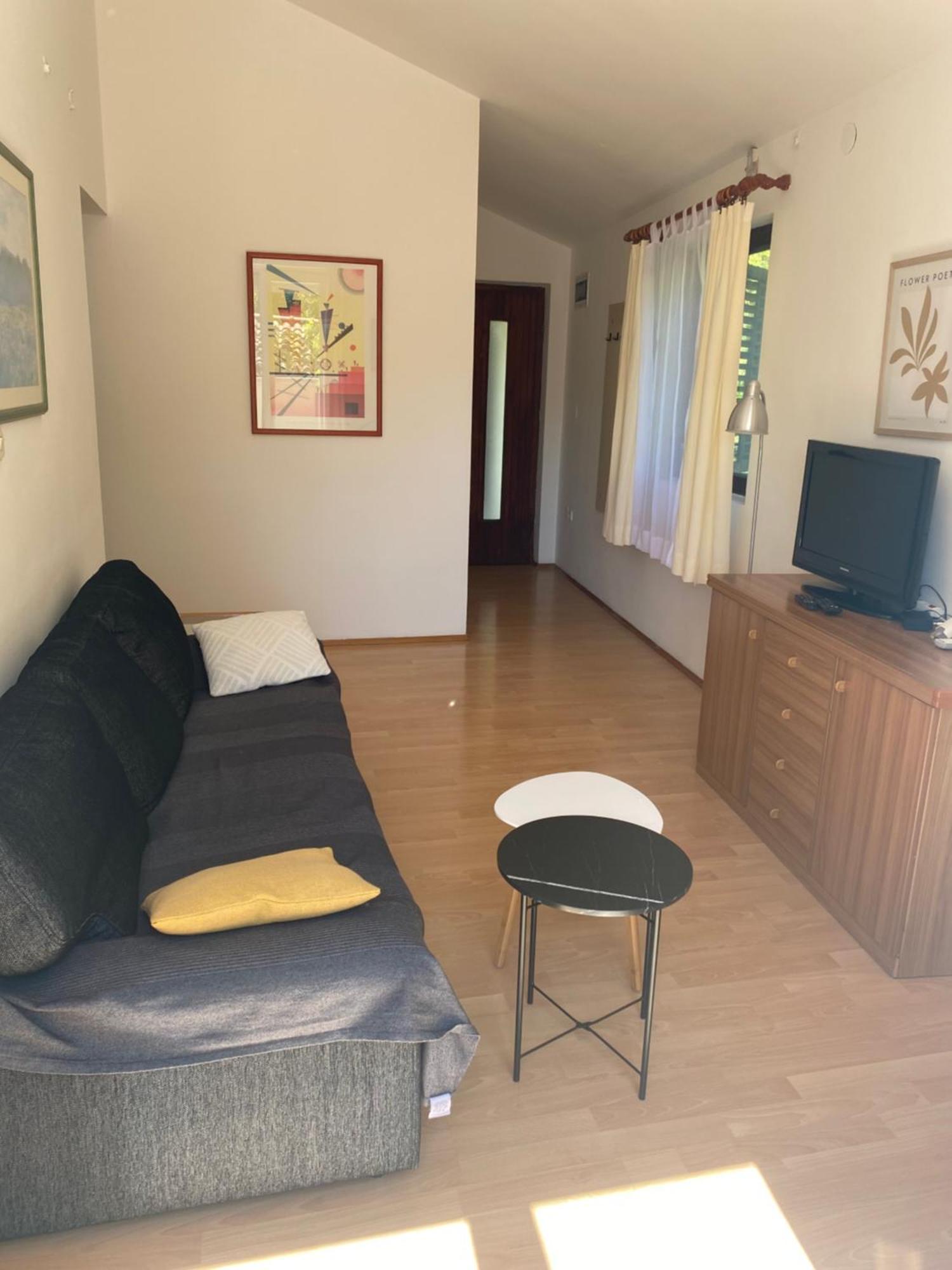 Apartments Tena With Private Parking 普拉 外观 照片