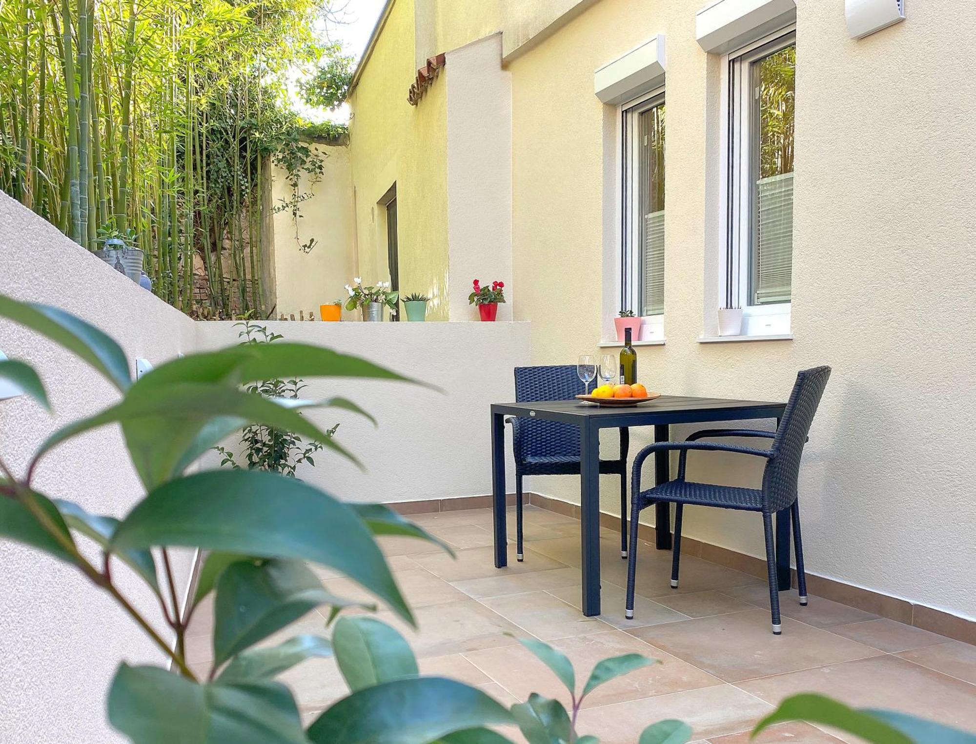 Apartments Tena With Private Parking 普拉 外观 照片