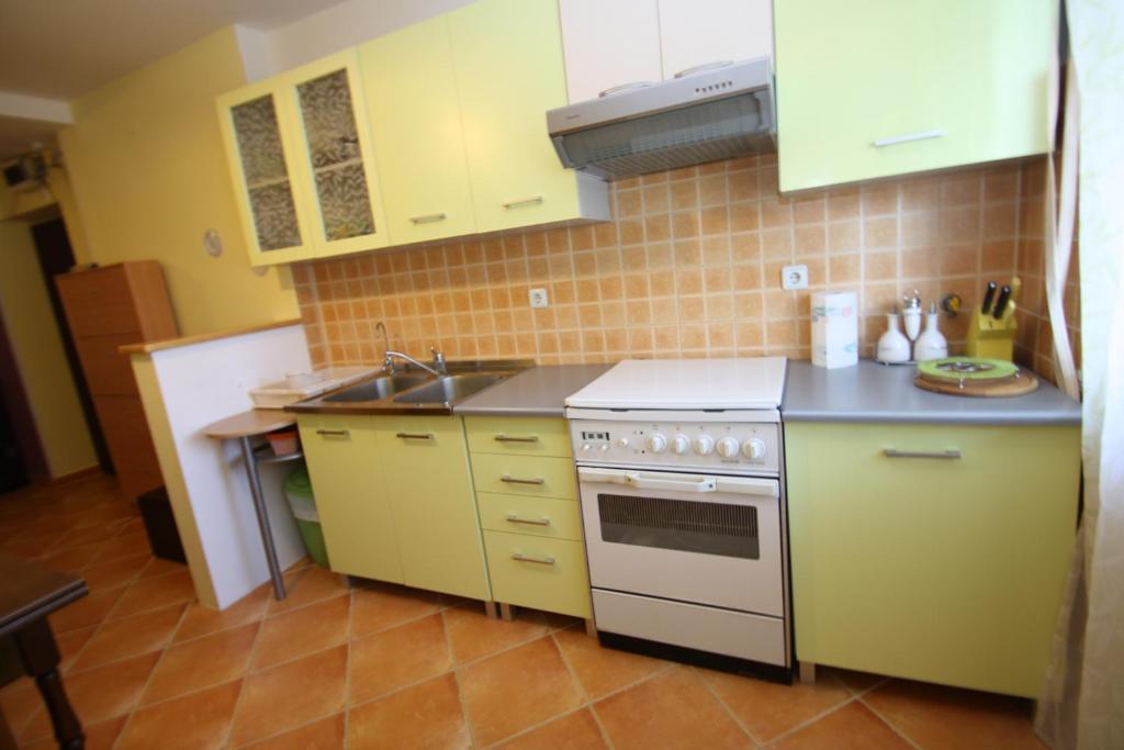 Apartments Tena With Private Parking 普拉 客房 照片